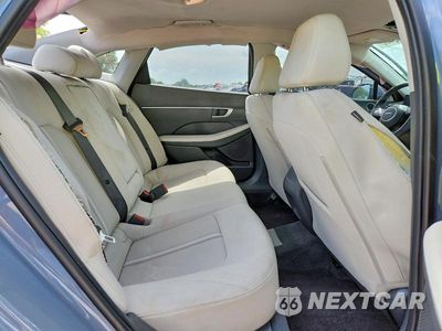 Zdjęcie 10 z 13 samochodu: 2024 HYUNDAI SONATA SEL VIN:KMHL64JA2RA410876 - miniatura