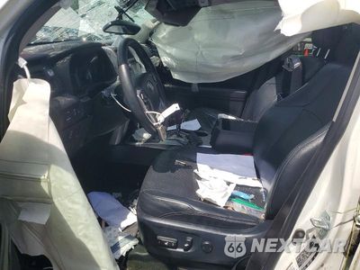 Zdjęcie 7 z 12 samochodu: 2017 TOYOTA 4RUNNER LIMITED VIN:JTEBU5JR3H5480553 - miniatura