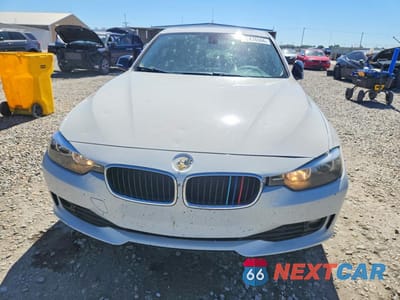 Piąte zdjęcie samochodu w środku: 2015 BMW 320 I XDRIVE VIN:WBA3C3C55FK203540 - miniatura