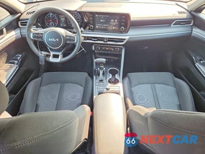 Zdjęcie 8 z 13 samochodu: 2023 KIA K5 LXS VIN:5XXG14J25PG212887 - miniatura