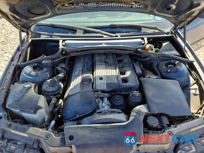 Zdjęcie 11 z 13 samochodu: 2004 BMW 330 I VIN:WBAEV53464KM37673 - miniatura