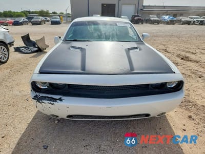 Piąte zdjęcie samochodu w środku: 2013 DODGE CHALLENGER R/T VIN:2C3CDYBT4DH629029 - miniatura