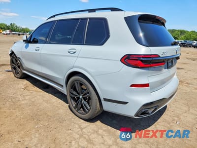 Drugie zdjęcie samochodu z przodu: 2025 BMW X7 XDRIVE40I VIN:5UX23EM06S9X20648 - miniatura