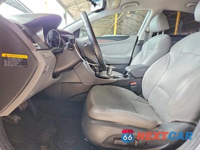 Zdjęcie 7 z 13 samochodu: 2013 HYUNDAI SONATA HYBRID VIN:KMHEC4A42DA099597 - miniatura