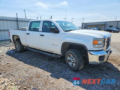 Czwarte zdjęcie samochodu z boku: 2016 GMC SIERRA K2500 STANDARD VIN:1GT12REG6GF162845 - miniatura