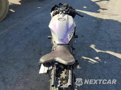 Zdjęcie 6 z 8 samochodu: 2024 YAMAHA YZFR7 VIN:JYARM38E5RA012645 - miniatura