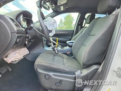 Zdjęcie 7 z 12 samochodu: 2019 JEEP GRAND CHEROKEE LAREDO VIN:1C4RJFAG7KC753402 - miniatura
