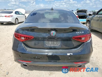 Zdjęcie 6 z 12 samochodu: 2019 ALFA ROMEO GIULIA TI VIN:ZARFAMBN7K7600909 - miniatura