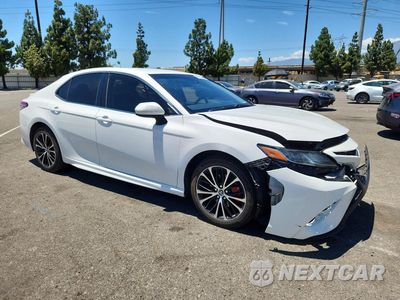 Czwarte zdjęcie samochodu z boku: 2018 TOYOTA CAMRY SE VIN:JTNB11HK1J3049852 - miniatura