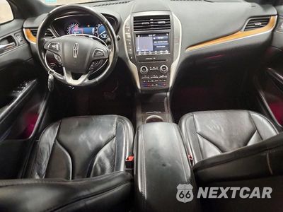 Zdjęcie 8 z 13 samochodu: 2016 LINCOLN MKC RESERVE VIN:5LMTJ3DH4GUJ20522 - miniatura