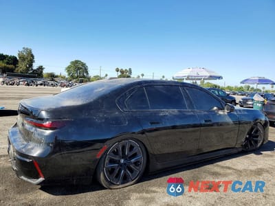 Trzecie zdjęcie samochodu z tyłu: 2025 BMW I7 EDRIVE50 VIN:WBY43EJ08SCU94256 - miniatura