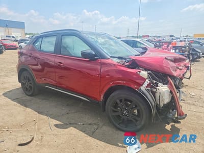 Czwarte zdjęcie samochodu z boku: 2023 NISSAN KICKS SR VIN:3N1CP5DV4PL550409 - miniatura