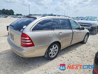 Trzecie zdjęcie samochodu z tyłu: 2002 MERCEDES-BENZ C 320 VIN:WDBRH64J72F156914 - miniatura