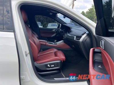 Piąte zdjęcie samochodu w środku: 2021 BMW X6 SDRIVE 40I VIN:5UXCY4C01M9E83977 - miniatura