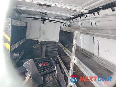 Zdjęcie 10 z 13 samochodu: 2022 GMC SAVANA G2500 VIN:1GTW7AF78N1240379 - miniatura