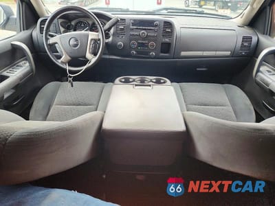 Zdjęcie 8 z 12 samochodu: 2008 GMC SIERRA K1500 VIN:2GTEK19J481283472 - miniatura