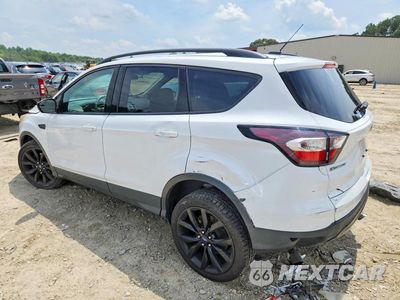 Drugie zdjęcie samochodu z przodu: 2017 FORD ESCAPE SE VIN:1FMCU9G99HUC17640 - miniatura