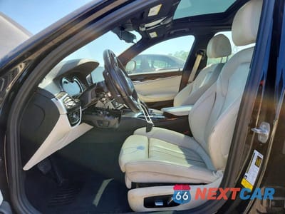 Zdjęcie 7 z 12 samochodu: 2018 BMW 540 I VIN:WBAJE5C58JG918045 - miniatura