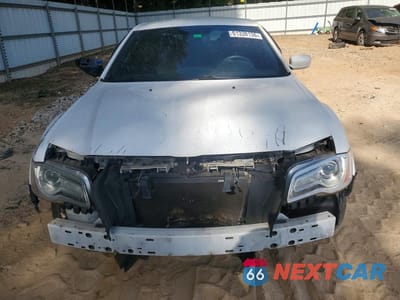 Piąte zdjęcie samochodu w środku: 2013 CHRYSLER 300 VIN:2C3CCAAG9DH534027 - miniatura