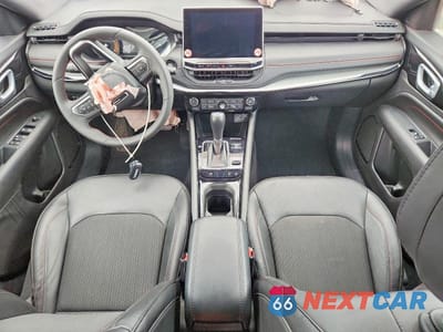 Zdjęcie 8 z 13 samochodu: 2026 JEEP COMPASS TRAILHAWK VIN:3C4NJDDNXTT178148 - miniatura