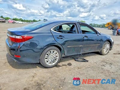 Trzecie zdjęcie samochodu z tyłu: 2015 LEXUS ES 350 VIN:JTHBK1GG0F2185545 - miniatura