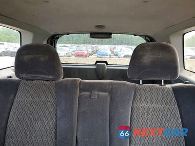 Zdjęcie 10 z 13 samochodu: 2004 HYUNDAI SANTA FE BASE VIN:KM8SB12B74U819136 - miniatura
