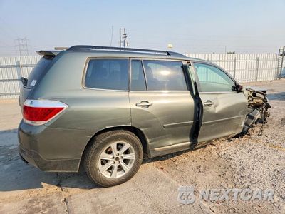 Trzecie zdjęcie samochodu z tyłu: 2011 TOYOTA HIGHLANDER BASE VIN:5TDBK3EHXBS051380 - miniatura