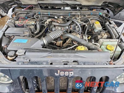 Zdjęcie 11 z 13 samochodu: 2008 JEEP WRANGLER RUBICON VIN:1J8GA64158L518691 - miniatura