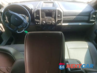 Zdjęcie 8 z 12 samochodu: 2019 FORD F350 XL VIN:1FD8W3GT4KEE97381 - miniatura