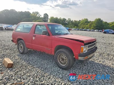 Czwarte zdjęcie samochodu z boku: 1991 CHEVROLET BLAZER S10 VIN:1GNCT18Z4M8244830 - miniatura