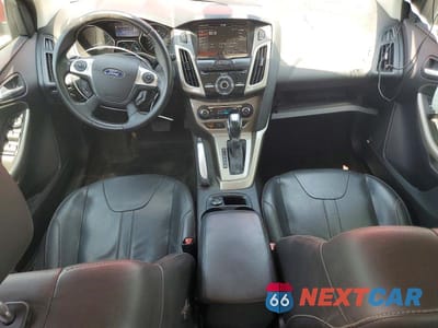 Zdjęcie 8 z 13 samochodu: 2012 FORD FOCUS SEL VIN:1FAHP3M21CL308637 - miniatura