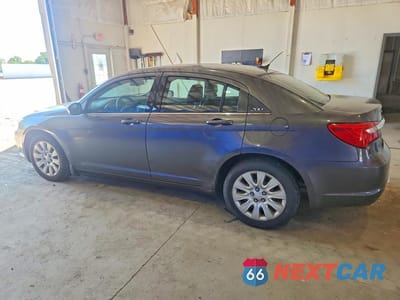 Drugie zdjęcie samochodu z przodu: 2014 CHRYSLER 200 LX VIN:1C3CCBAB7EN236076 - miniatura