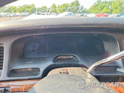 Zdjęcie 9 z 12 samochodu: 1997 LINCOLN TOWN CAR SIGNATURE VIN:1LNLM82W3VY685603 - miniatura