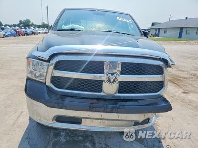 Piąte zdjęcie samochodu w środku: 2019 RAM 1500 CLASSIC SLT VIN:1C6RR7TT6KS516633 - miniatura