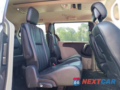 Zdjęcie 11 z 13 samochodu: 2016 CHRYSLER TOWN & COUNTRY TOURING VIN:2C4RC1BG3GR247706 - miniatura