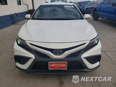 Piąte zdjęcie samochodu w środku: 2021 TOYOTA CAMRY SE VIN:4T1G11AK4MU465246 - miniatura