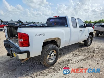 Trzecie zdjęcie samochodu z tyłu: 2011 CHEVROLET SILVERADO K2500 HEAVY DUTY VIN:1GC2KVCG5BZ144814 - miniatura