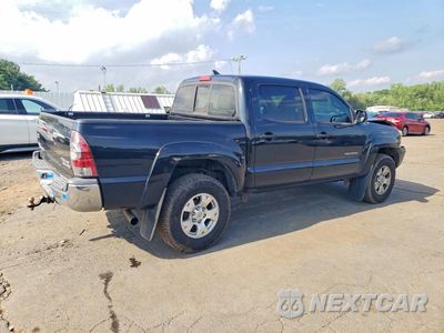 Trzecie zdjęcie samochodu z tyłu: 2015 TOYOTA TACOMA DOUBLE CAB PRERUNNER VIN:5TFJU4GN5FX081773 - miniatura