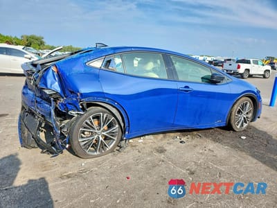 Trzecie zdjęcie samochodu z tyłu: 2023 TOYOTA PRIUS XLE VIN:JTDADABU1P3006476 - miniatura