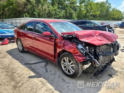 Czwarte zdjęcie samochodu z boku: 2015 HYUNDAI SONATA SE VIN:5NPE24AF5FH205559 - miniatura