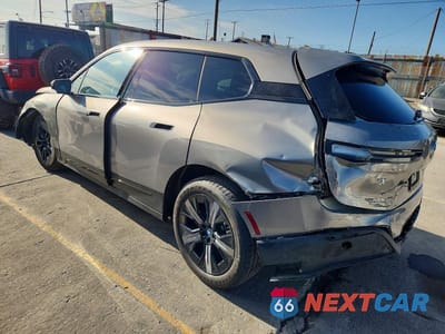 Drugie zdjęcie samochodu z przodu: 2023 BMW IX XDRIVE50 VIN:WB523CF03PCM19294 - miniatura
