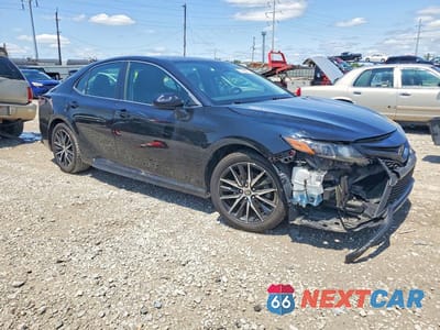 Czwarte zdjęcie samochodu z boku: 2021 TOYOTA CAMRY SE VIN:4T1G11AK7MU467623 - miniatura