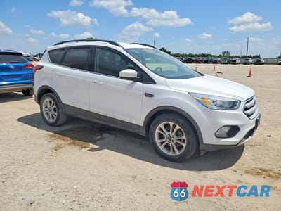 Czwarte zdjęcie samochodu z boku: 2019 FORD ESCAPE SEL VIN:1FMCU0HD1KUB57567 - miniatura