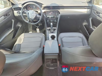 Zdjęcie 8 z 12 samochodu: 2021 VOLKSWAGEN PASSAT SE VIN:1VWSA7A33MC004097 - miniatura