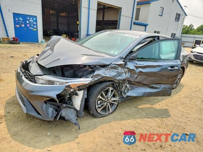 2023 KIA FORTE LXS 3KPF24AD9PE504089 - główne zdjęcie licytacji z USA - miniatura