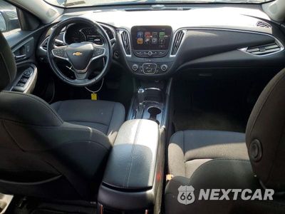 Zdjęcie 8 z 12 samochodu: 2018 CHEVROLET MALIBU LT VIN:1G1ZD5ST9JF225850 - miniatura