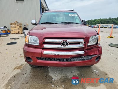 Piąte zdjęcie samochodu w środku: 2004 TOYOTA TUNDRA SR5 VIN:5TBKT441X4S445884 - miniatura