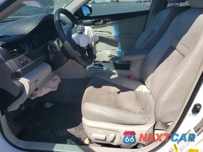 Zdjęcie 7 z 12 samochodu: 2013 TOYOTA CAMRY HYBRID XLE VIN:4T1BD1FKXDU077612 - miniatura