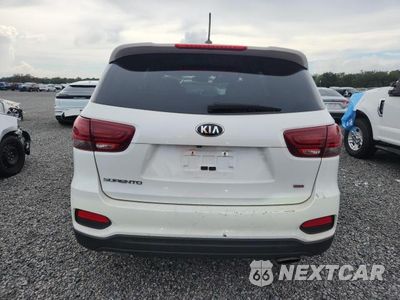 Zdjęcie 6 z 13 samochodu: 2019 KIA SORENTO LX VIN:5XYPG4A36KG510845 - miniatura