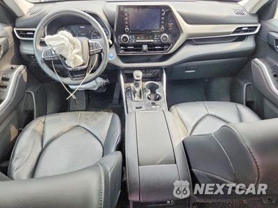 Zdjęcie 8 z 13 samochodu: 2020 TOYOTA HIGHLANDER HYBRID XLE VIN:5TDHBRCH9LS501800 - miniatura